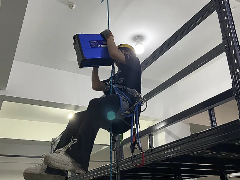 Ascendedor eléctrico (hasta 150 kg de carga)